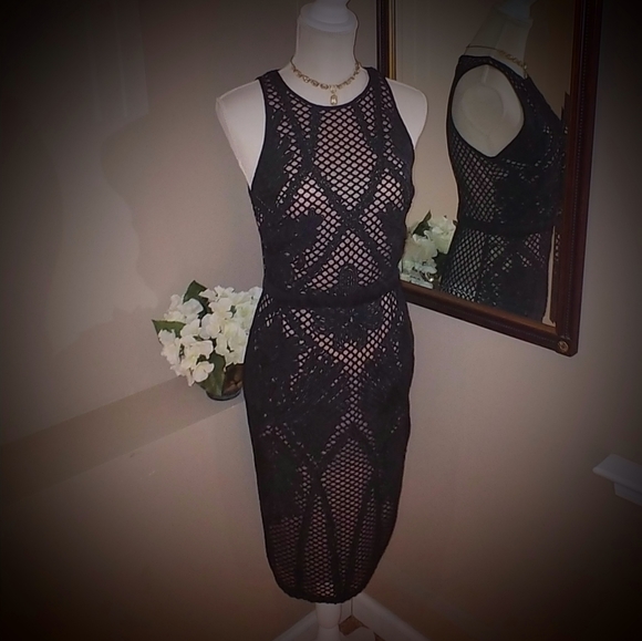 ENDLESS ROSE🌹Gorgeous Sheath Dress Black over Tan - Picture 11 of 13